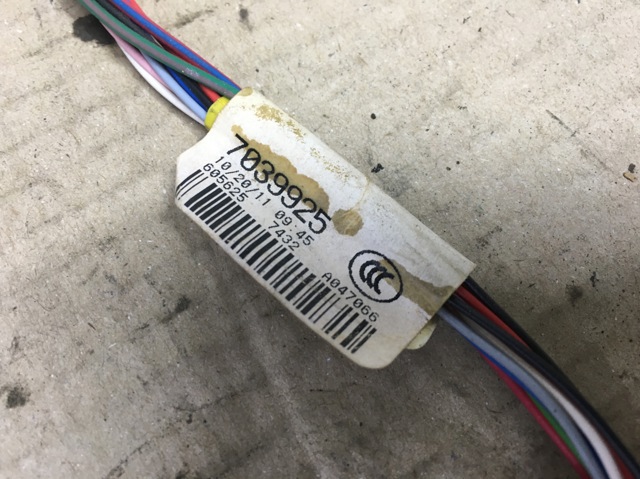 Левое боковое зеркало 51167039925 BMW