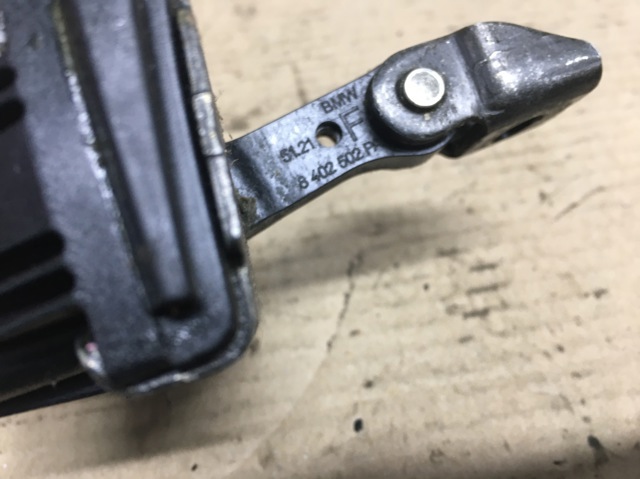 Ограничитель открывания двери, передний 51218402502 BMW