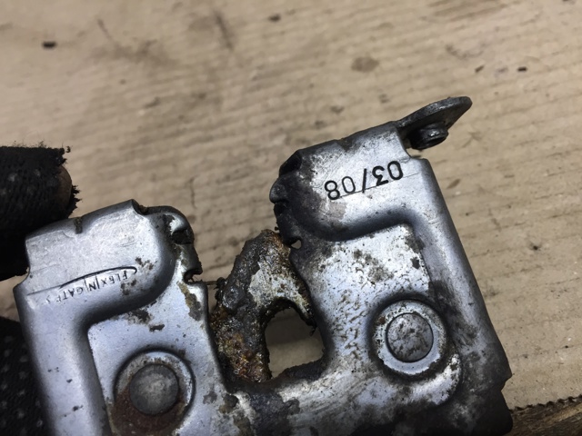 Замок капота, левый 51232753419 BMW