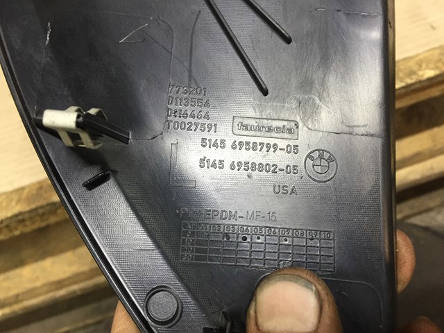 BMW 51456972414 Крышка боковая панели "торпедо", правая в наличии Одесса