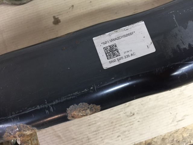 Балка задней подвески поперечная 5N0505235AC VAG