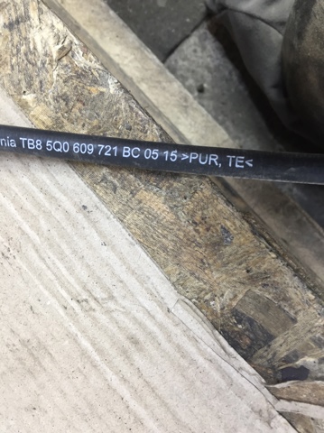 Задний трос ручника 5Q0609721BC VAG