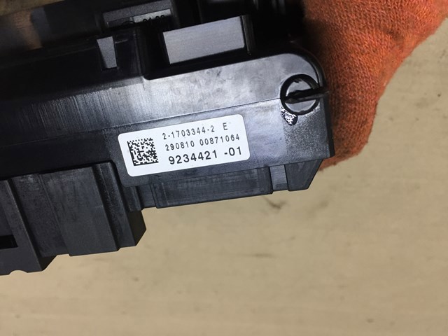 Монтажный блок предохранителей 61149234421 BMW