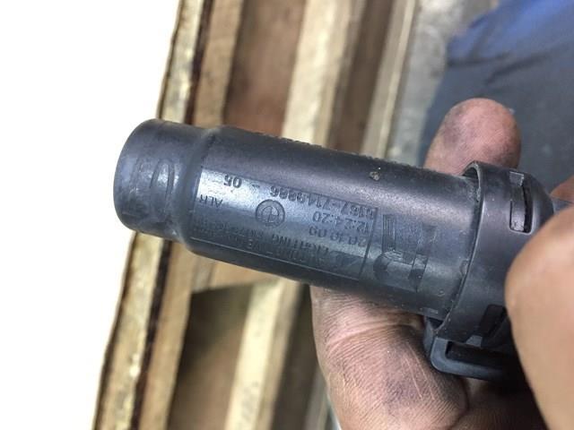 Сопло омывателя фары передней, правой 61677149886 BMW