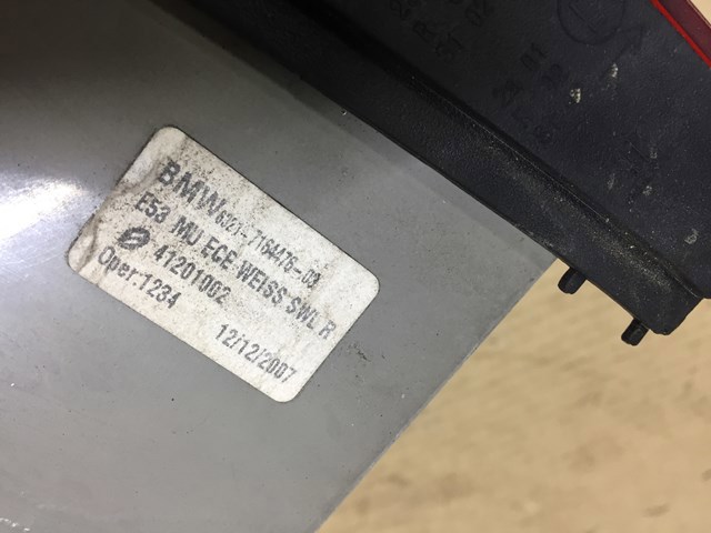 Задний правый внешний фонарь 63217164476 BMW