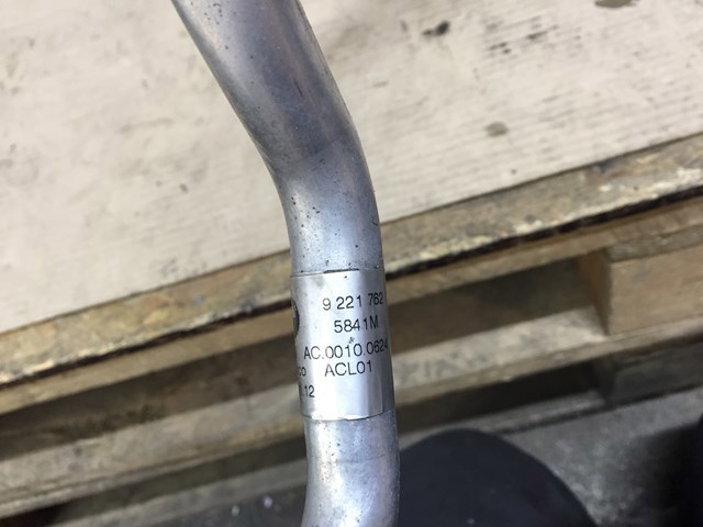 Шланг ГУР, низкого давления, от бачка к насосу 64509221762 BMW
