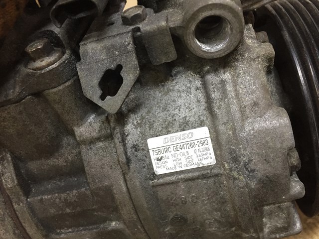 Компрессор климатической установки 64526987890 BMW