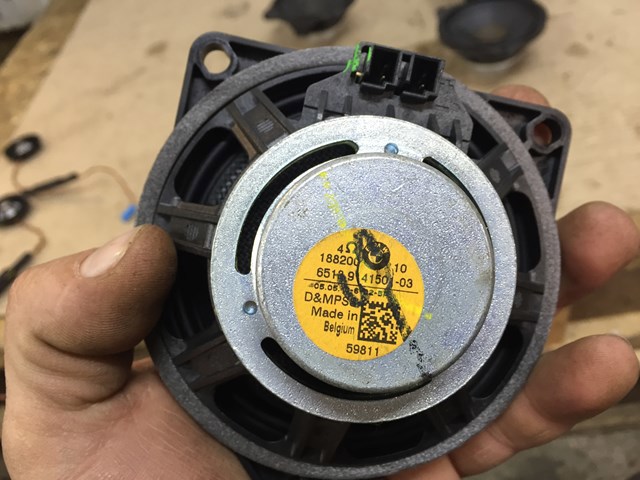 Динамик задней полки 65139141501 BMW
