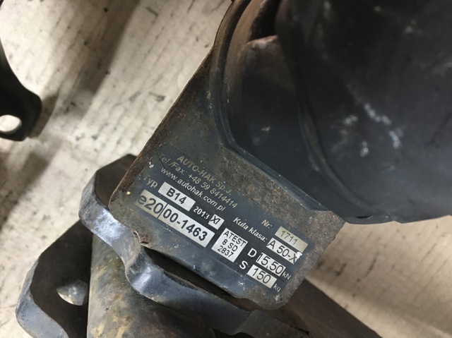 71606796334 BMW Фаркоп купить в Львов