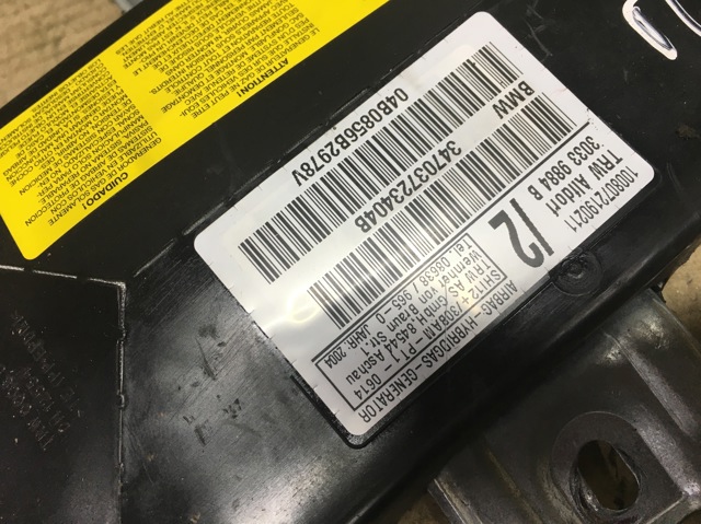 Подушка безопасности (AIRBAG) двери передней правой 72127037234 BMW