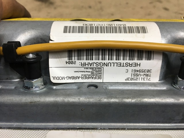 Подушка безопасности боковая 72127131125 BMW