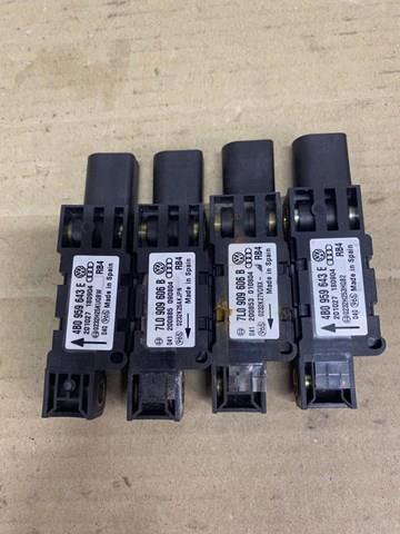Датчик Айрбег передний 7L0909606B VAG