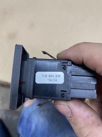 7L6953235 VAG Кнопка аварийки купить в Кривой Рог