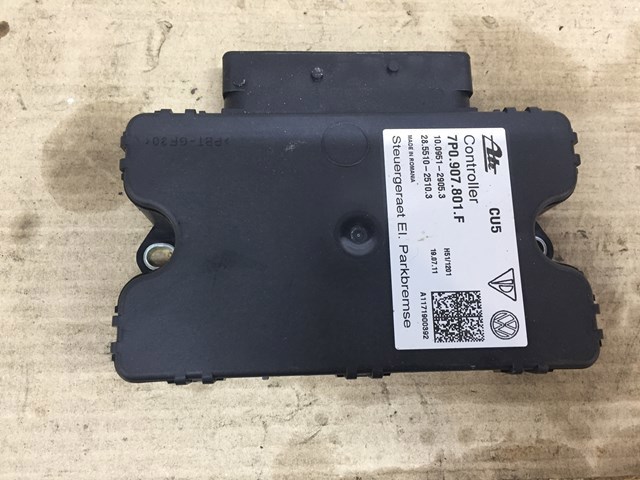 Модуль управления стояночного тормоза 7P0907801F VAG