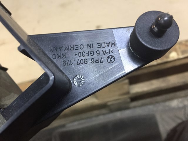 VAG 7P6907179 в наличии Львов