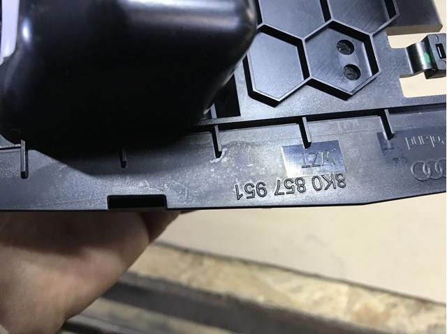Пепельница центральной консоли 8K0857951 VAG