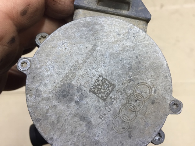 Водяной насос охлаждения электро дополнительный 8K0965567 VAG