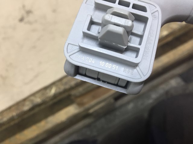 MERCEDES A204100051 в наличии Харьков