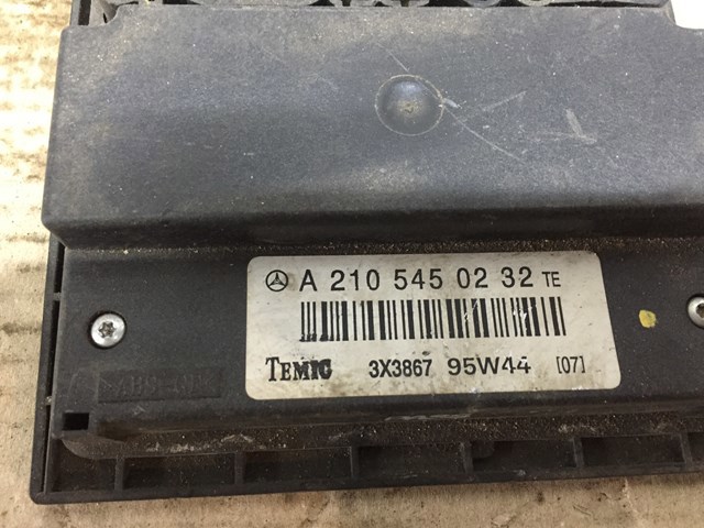 Регулятор оборотов вентилятора A2105450232 MERCEDES