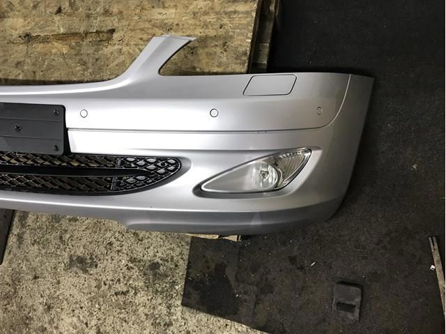 Бампер на авто A2218800040 MERCEDES