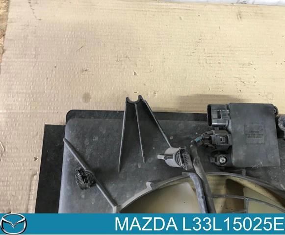 Диффузор радиатора охлаждения в сборе с мотором L33L15025E MAZDA