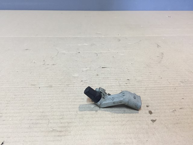 Датчик частоты вращения коленвала 036906433D VAG