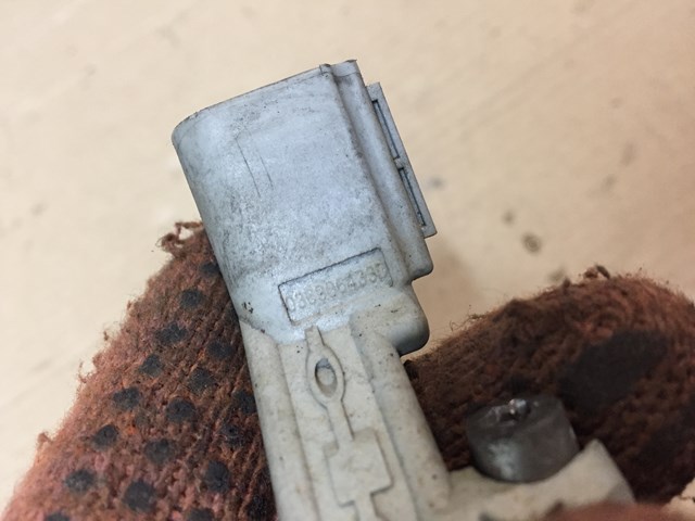 036906433D VAG Датчик коленвала купить в Черновцы