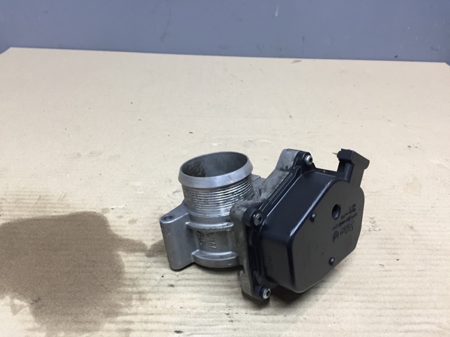 Дроссельная заслонка в сборе 03G128063F VAG
