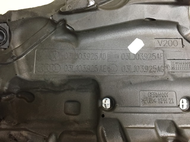 VAG 03L103925AM Крышка двигателя в наличии Винница