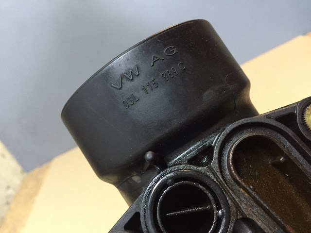 03L115389C Корпус масляного фильтра купить Харьков
