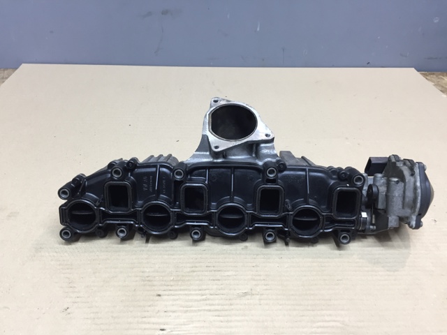 Коллектор впускной 03L129711E VAG