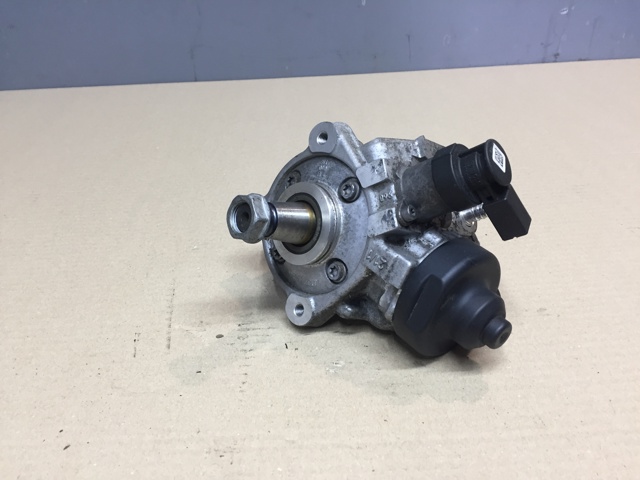 Насос топливный высокого давления (ТНВД) 03L130755L VAG