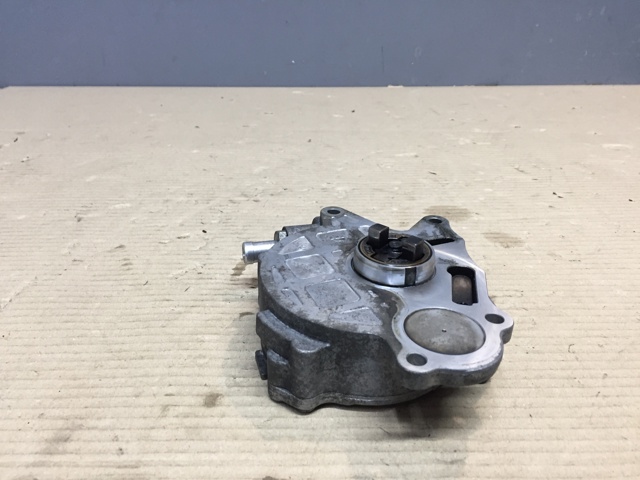 Вакуумный насос Шкода Суперб II