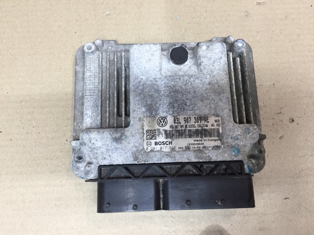 Электронный блок управления двигателем 03L907309AE VAG