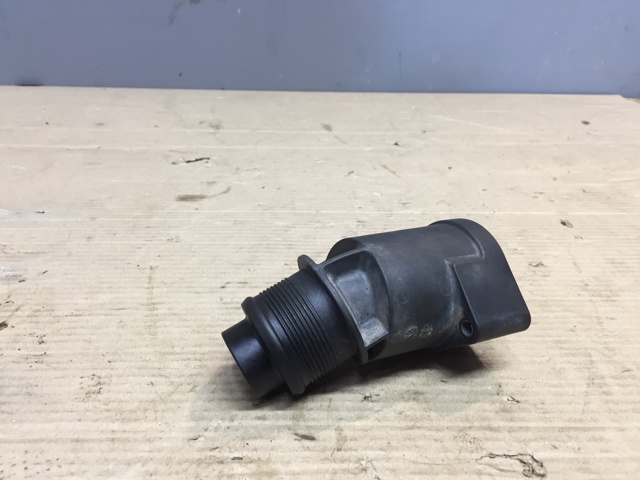 Подача масляная труба 04L131111T VAG