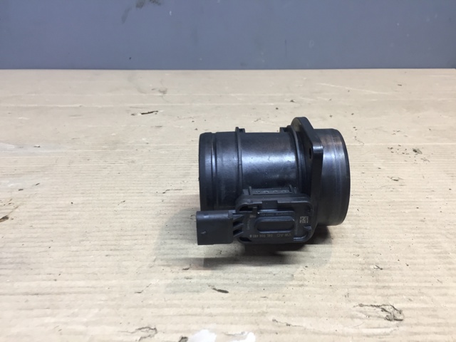 Датчик потока воздуха 04L906461B VAG