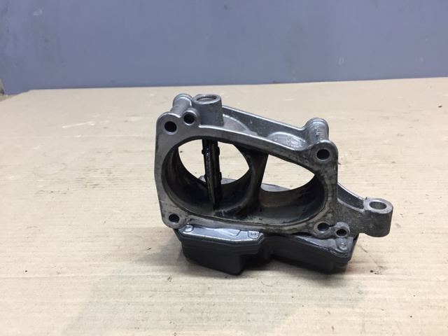 Дроссельная заслонка в сборе 059129593H VAG