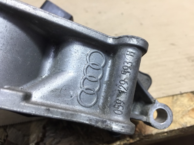 VAG 059129593H Дроссельная заслонка в сборе в наличии Днепр