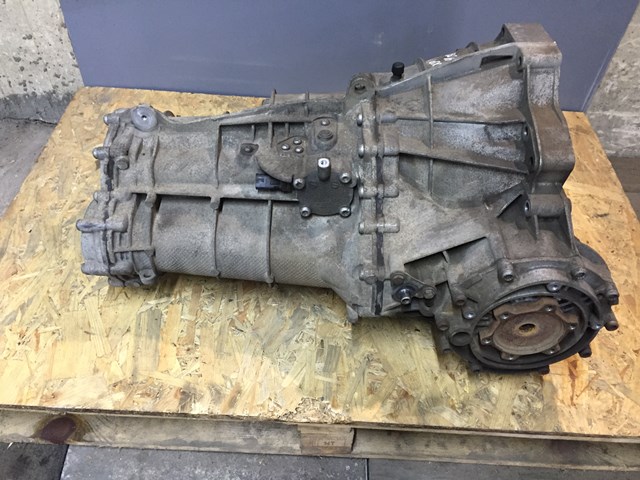 Механическая коробка переключения передач 0B1300027C VAG