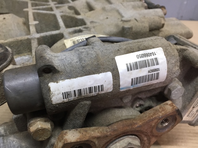 0BR525010B Задний редуктор купить Запорожье