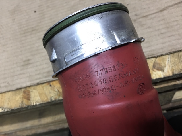 11617799873 BMW Шланг (патрубок) интеркуллера купить в Ровно
