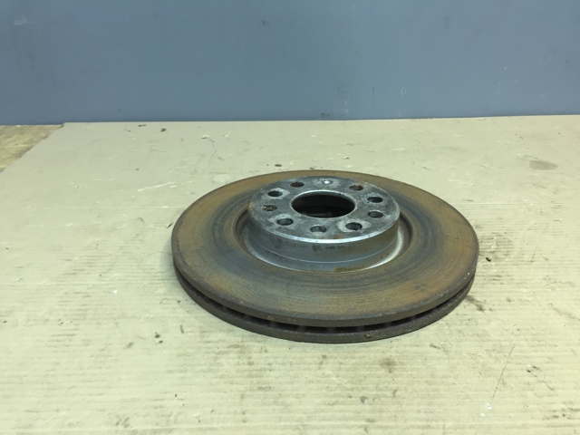 Передний тормозной диск 1K0615301AA VAG