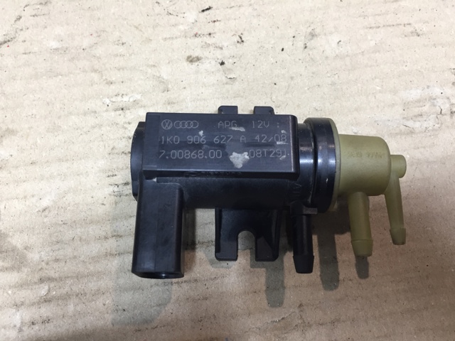 Клапан соленоид регулирования заслонки EGR 1K0906627A VAG