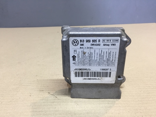 Блок управления airbag 1K0909605R VAG