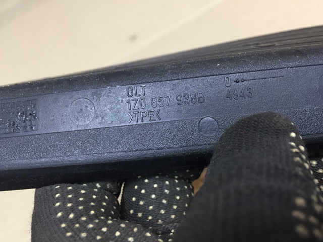 VAG 1Z0857938B в наличии Киев