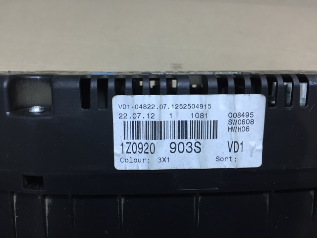 VAG 1Z0920903S Панель приборов в наличии Черкассы
