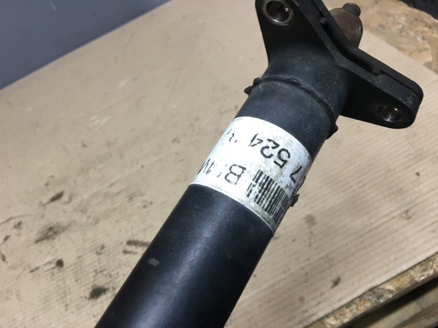 26207524371 BMW Вал карданный к переднему мосту купить в Киев
