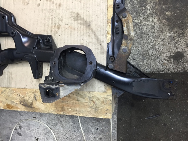 BMW 31116779357 Балка передней подвески (подрамник) в наличии Хмельницкий