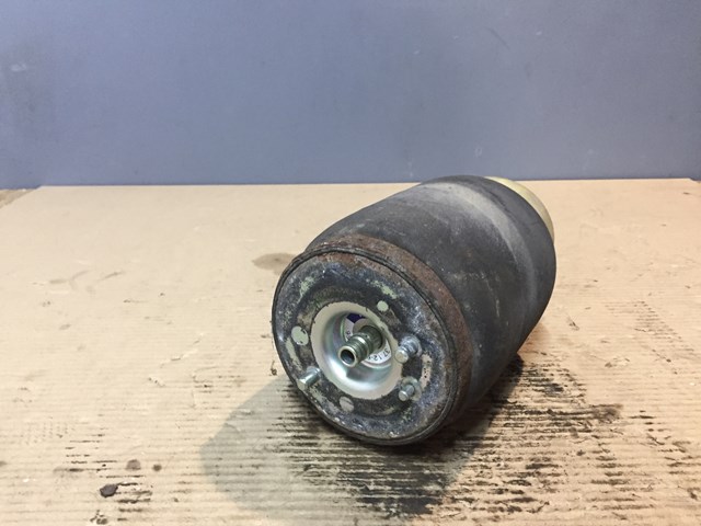 Пневмоподушка задняя 37126750356 BMW