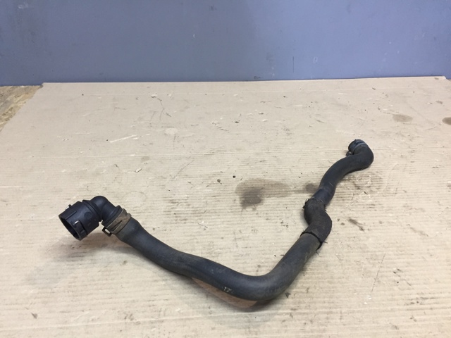 Шланг радиатора охлаждения 3AA122157 VAG